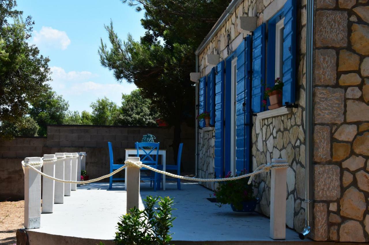 Levantara Jezera Luaran gambar